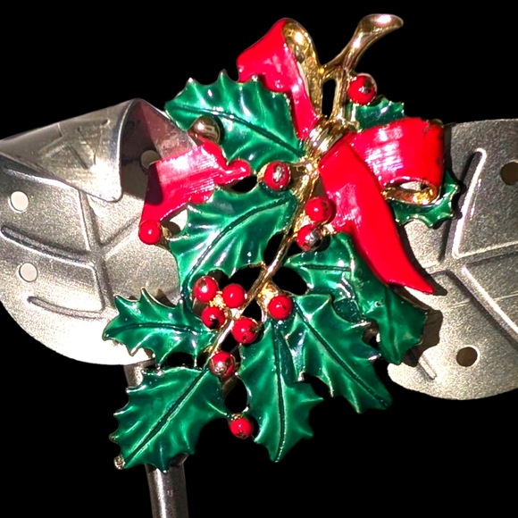Vintage Gerrys Enameled Holly Branch Brooch - Picture 1 of 9